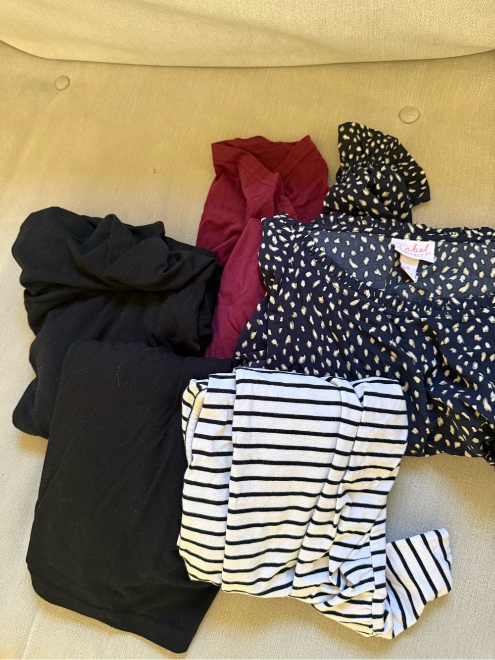 Maternity bundle (16 items - 5 shirts, 6 dresses, 4 bottoms, 1 belly bandit